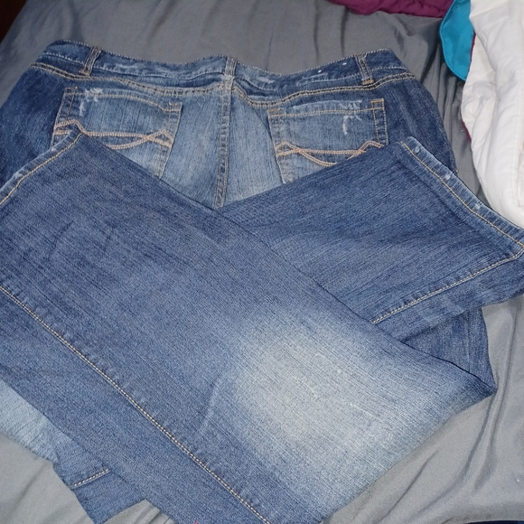 St John's bays jeans wore a couple times in. Good shape size 16 - Picture 4 of 4